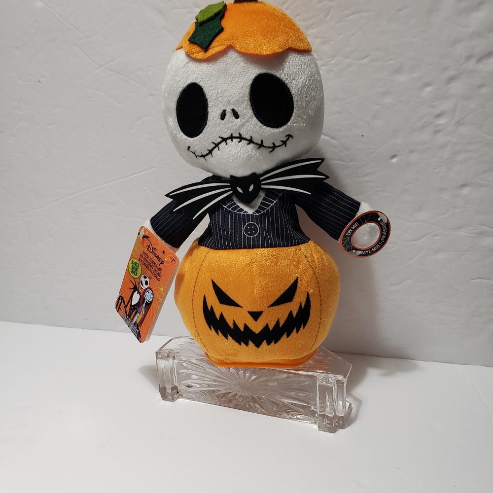 DISNEY The Nightmare Before Christmas **Poppin' Pumpkin King** Musical/Dancing